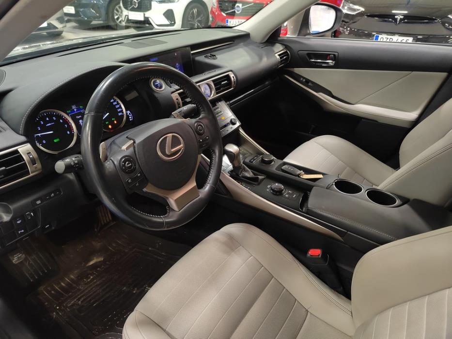 LEXUS IS 2013