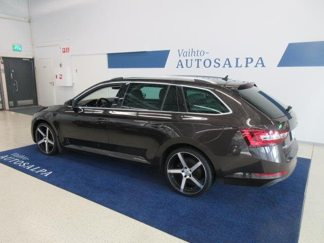 SKODA Superb 2016