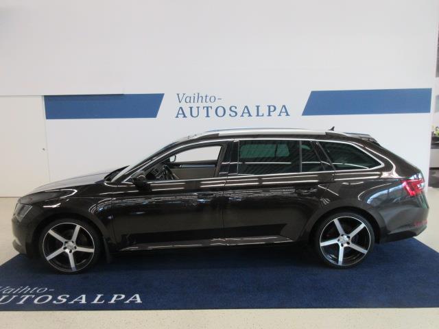 SKODA Superb 2016