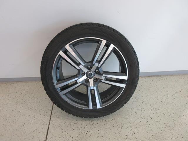 VOLVO XC60 2019
