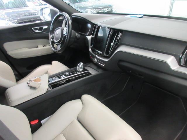 VOLVO XC60 2019