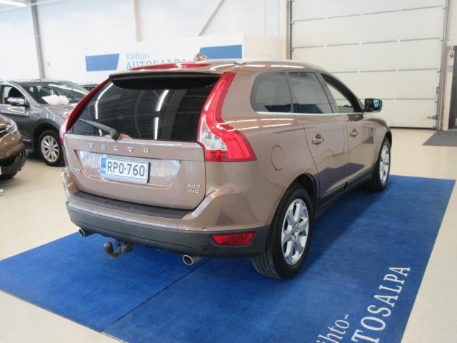 VOLVO XC60 2010