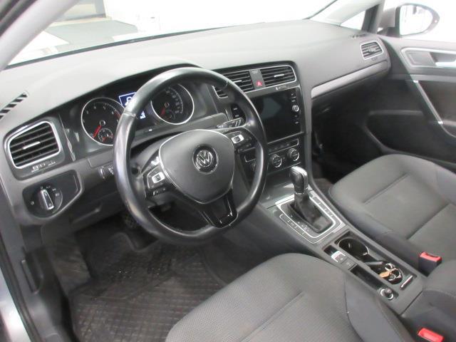 VOLKSWAGEN Golf 2018