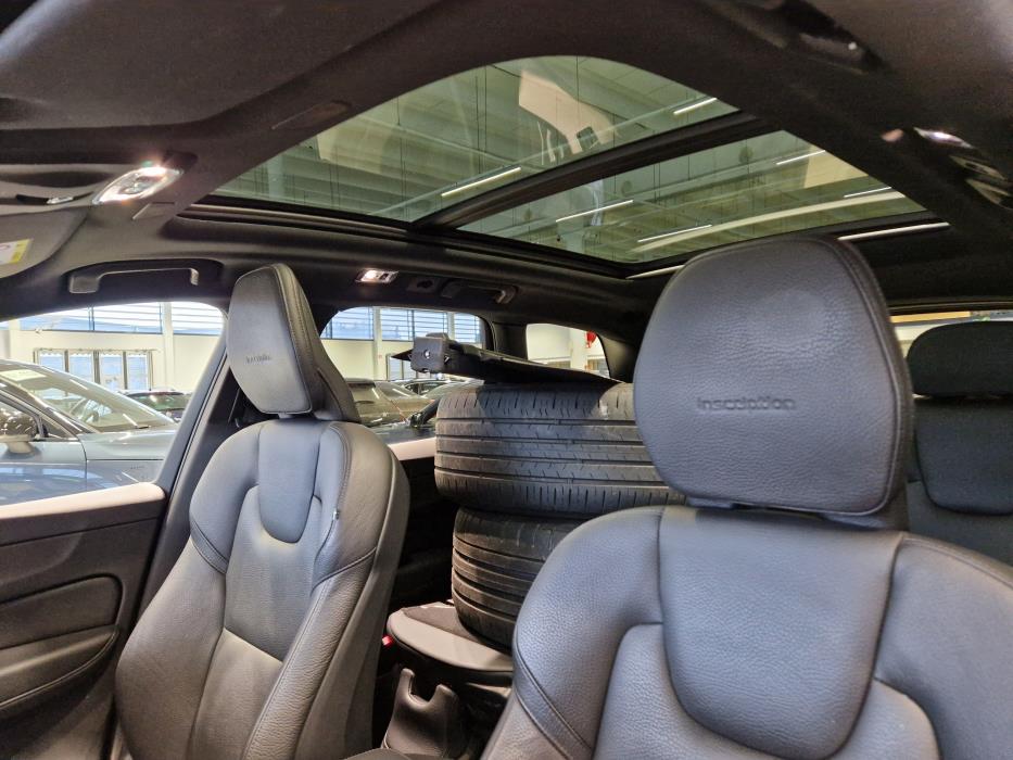VOLVO XC60 2020