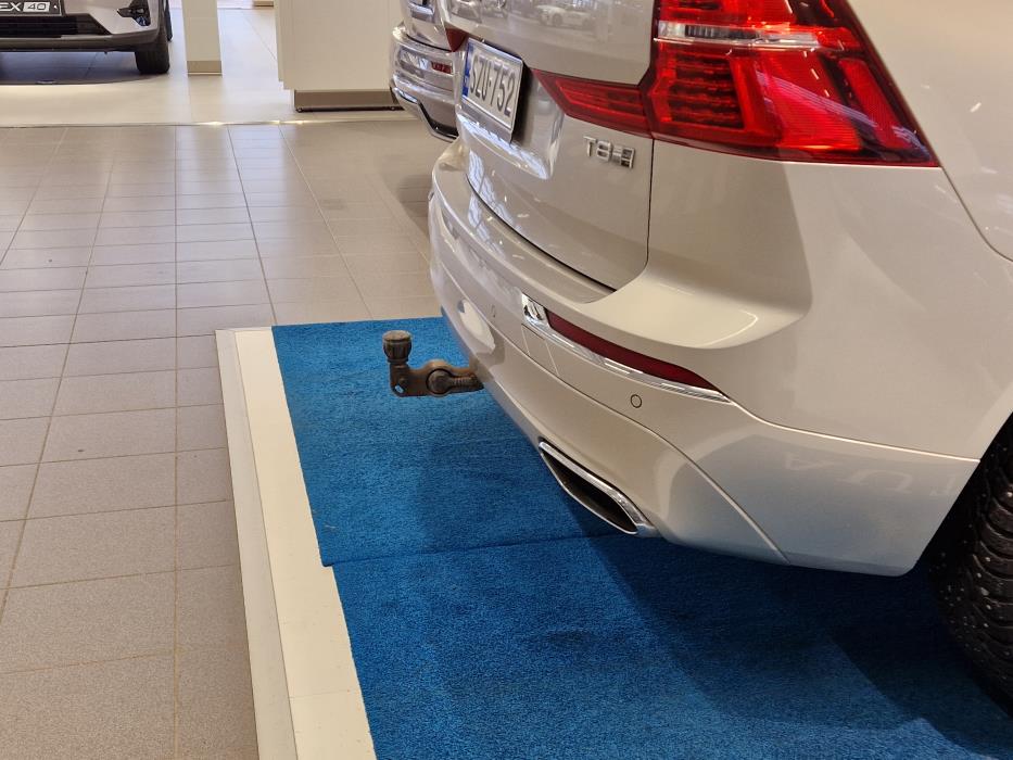 VOLVO XC60 2020