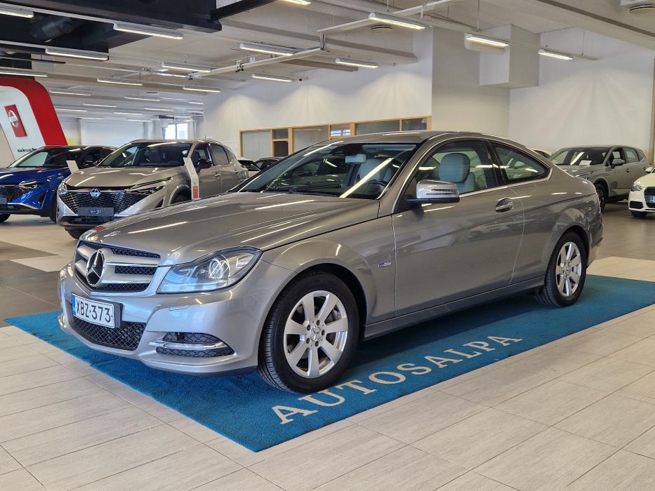 MERCEDES-BENZ C 2011