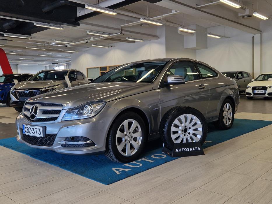 MERCEDES-BENZ C 2011