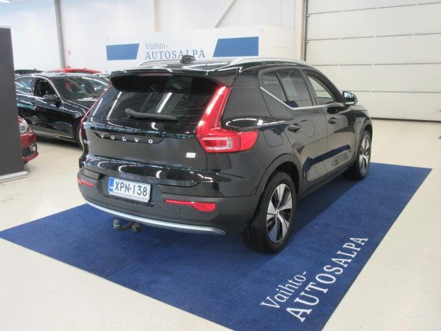 VOLVO XC40 2021