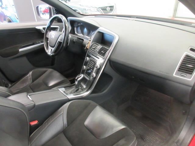 VOLVO XC60 2017