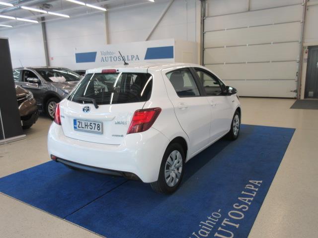 TOYOTA Yaris 2016