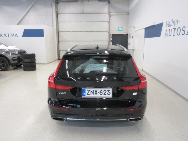 VOLVO V60 2022