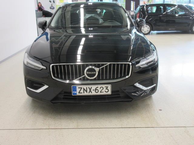 VOLVO V60 2022