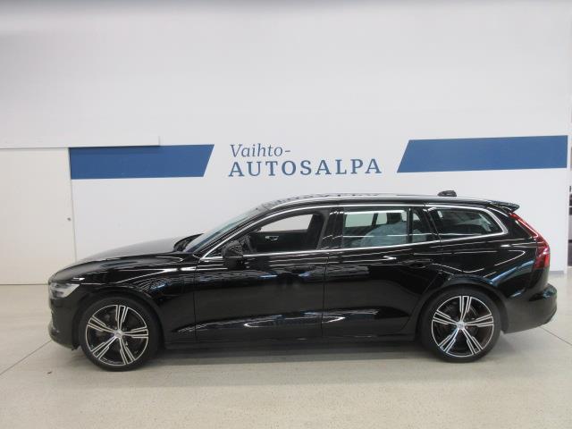VOLVO V60 2022
