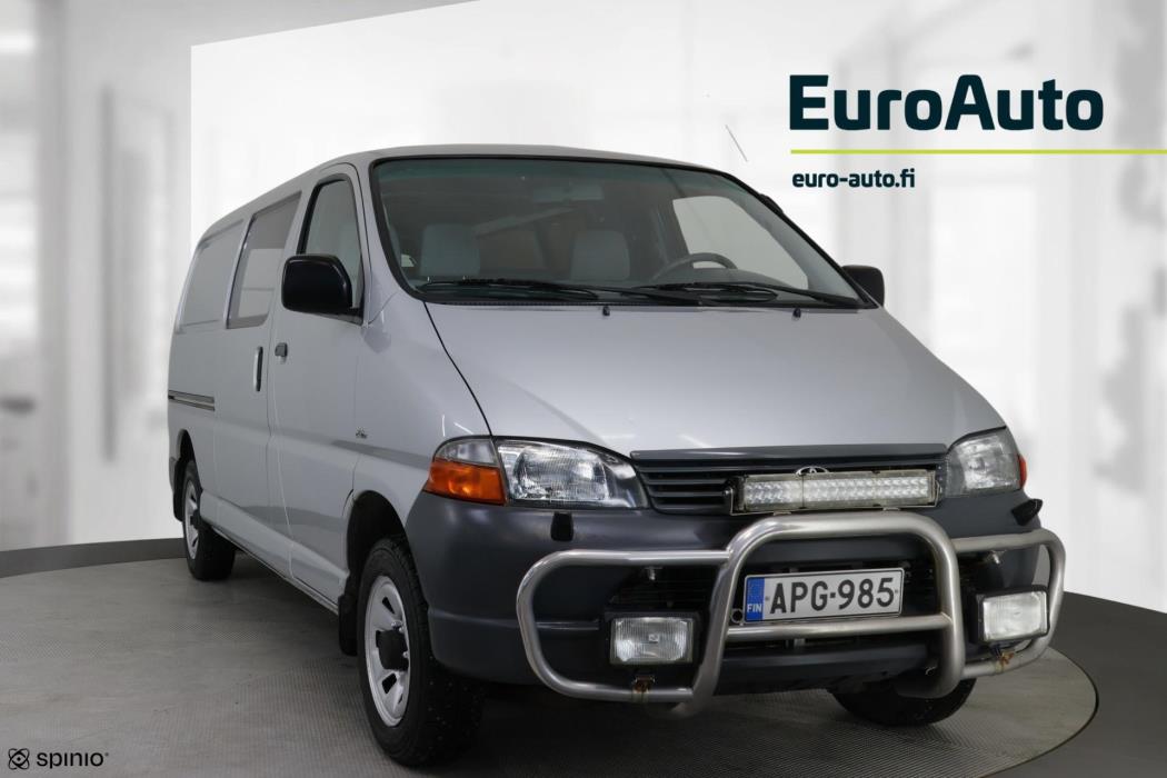 TOYOTA Hiace 2006
