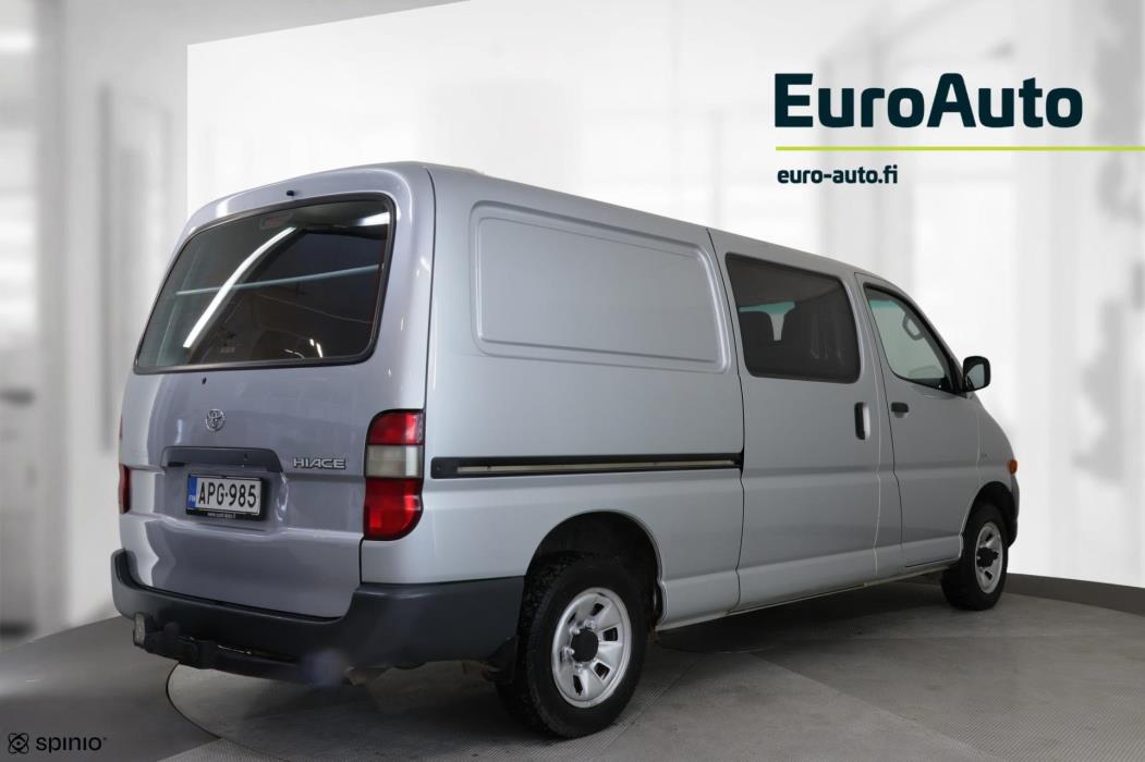 TOYOTA Hiace 2006