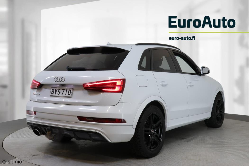AUDI RS Q3 2016