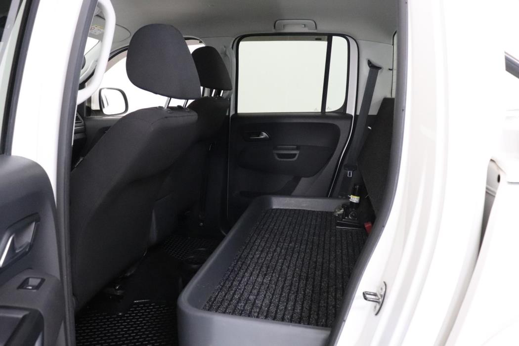 VOLKSWAGEN Amarok 2016