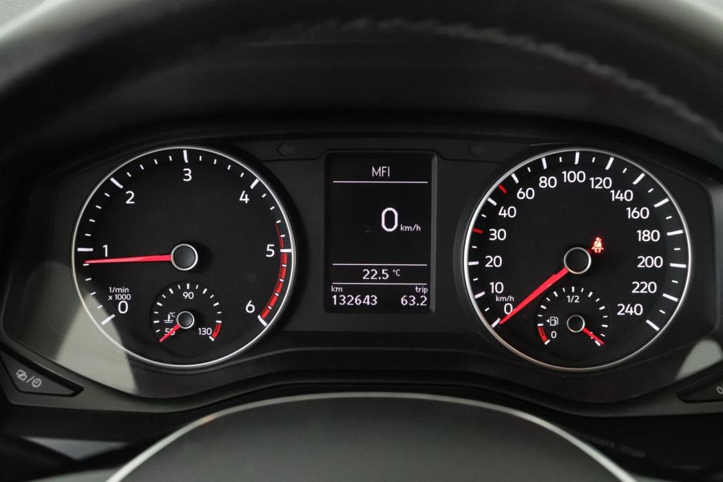 VOLKSWAGEN Amarok 2016