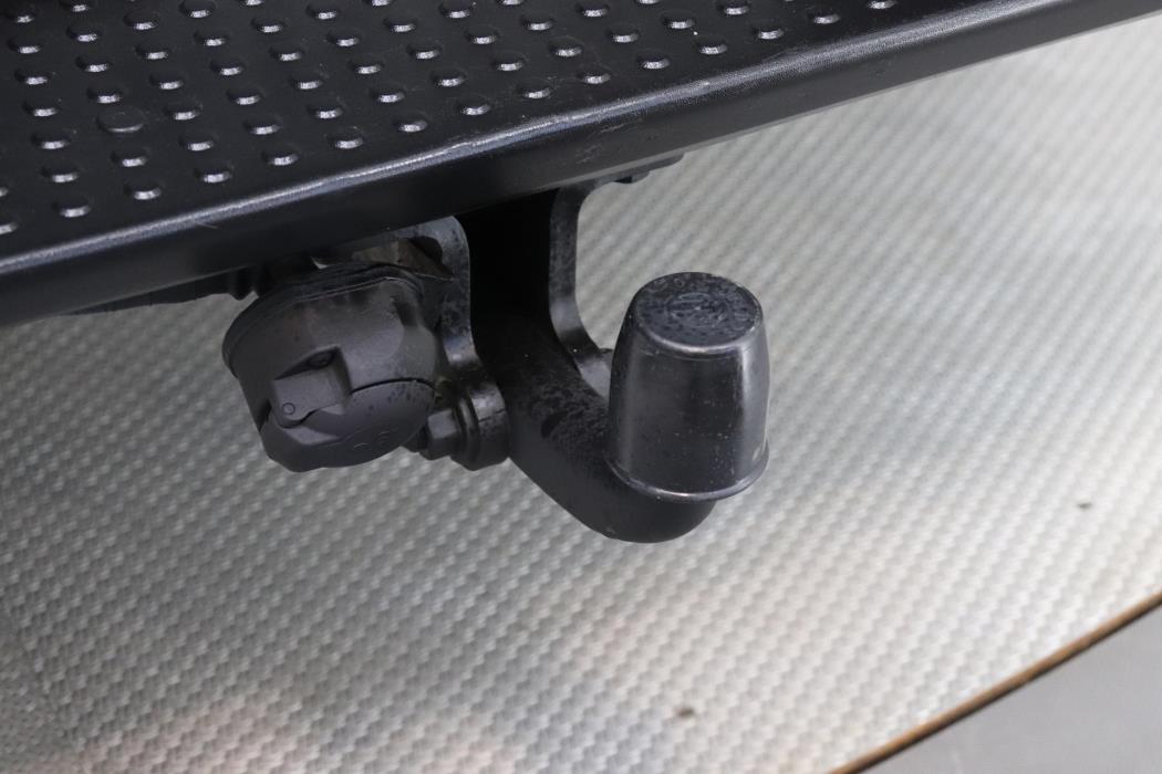 VOLKSWAGEN Amarok 2016