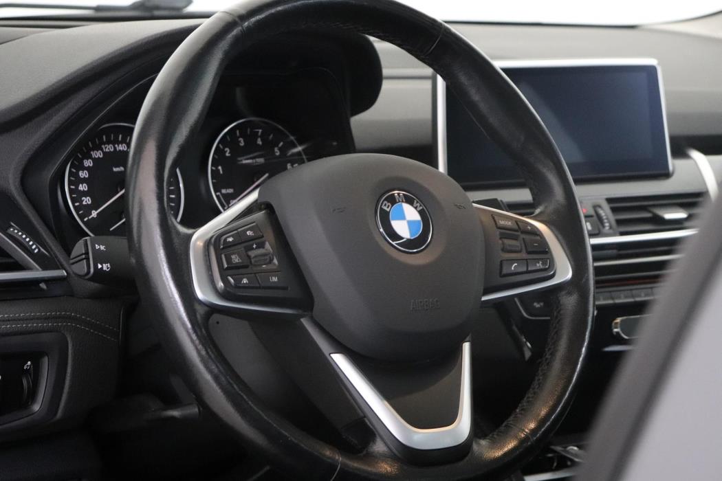 BMW 225 2017