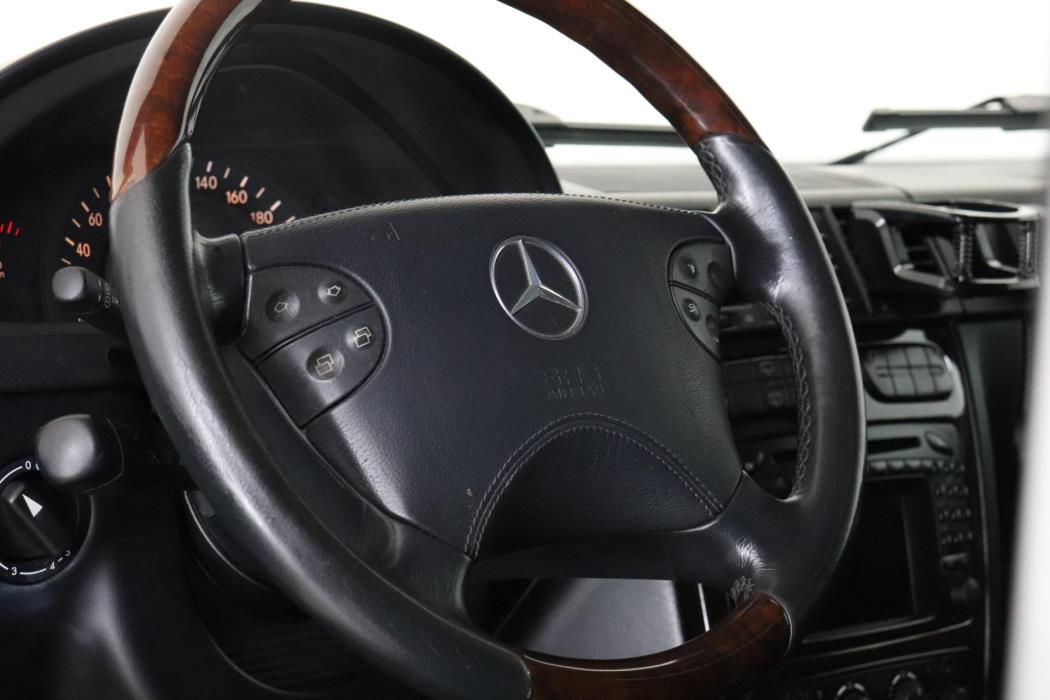 MERCEDES-BENZ G 2002