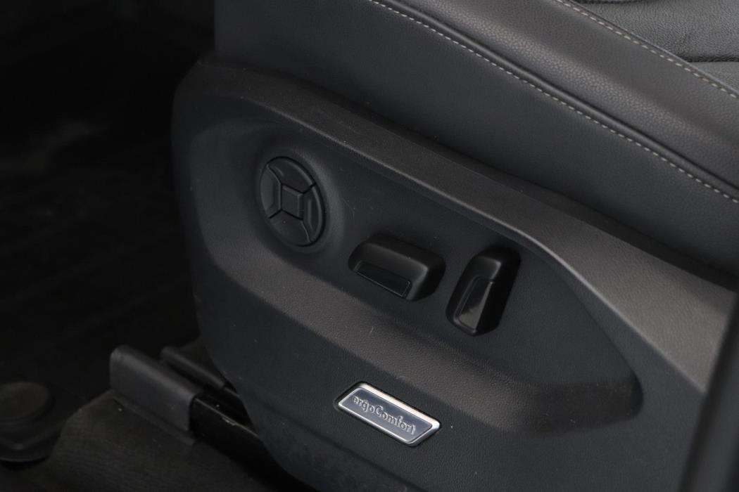 VOLKSWAGEN Touareg 2021