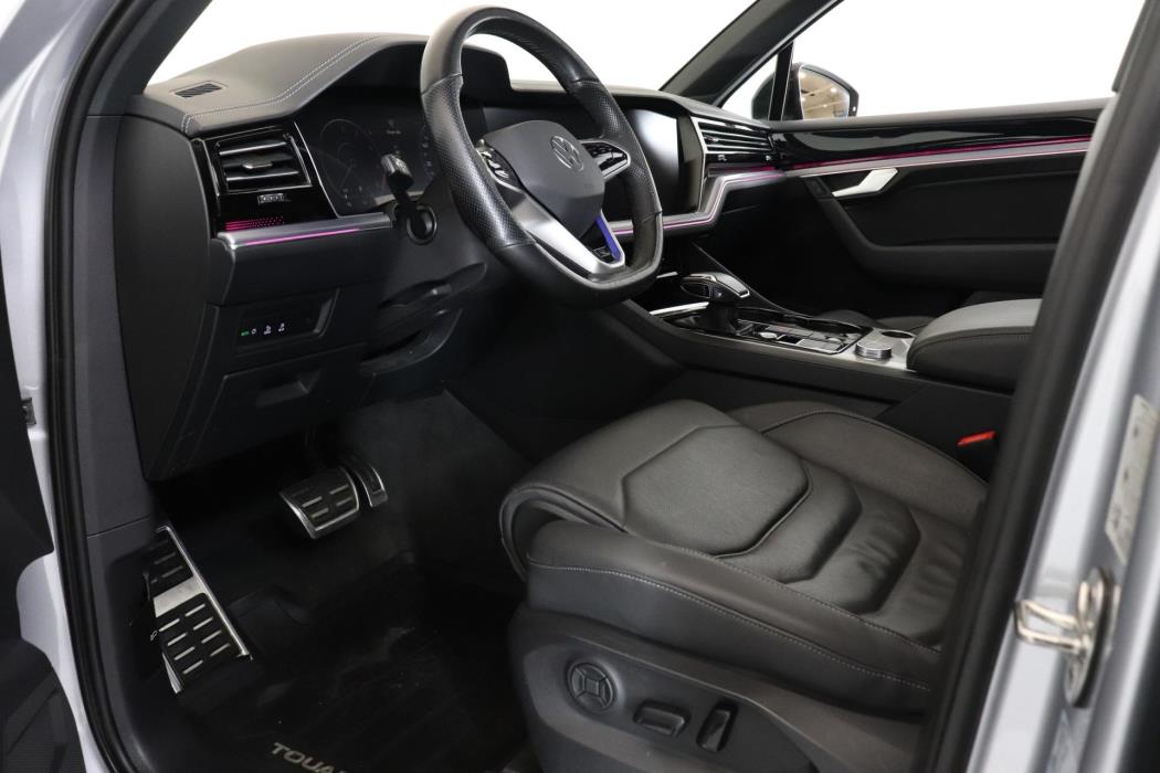 VOLKSWAGEN Touareg 2021