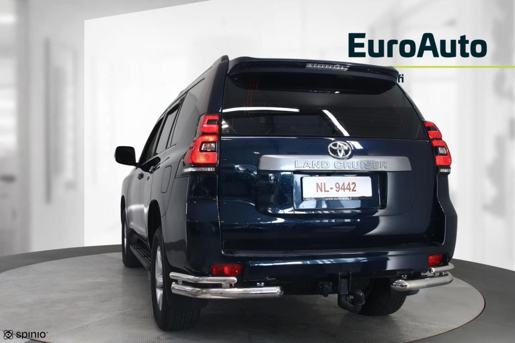 TOYOTA Land Cruiser 2020