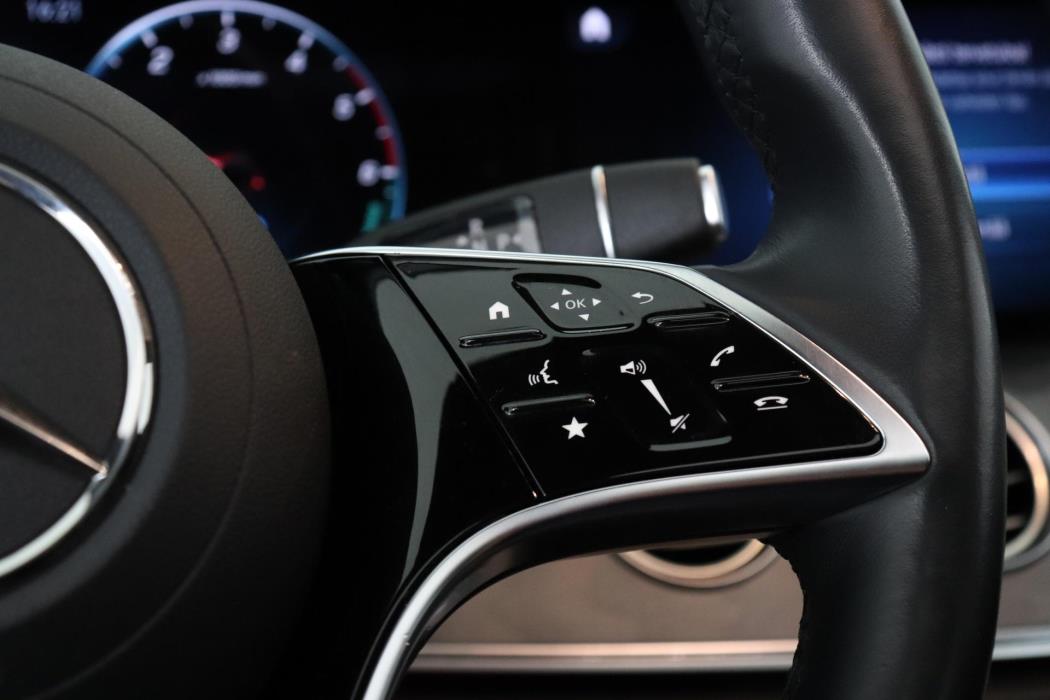 MERCEDES-BENZ E 2021