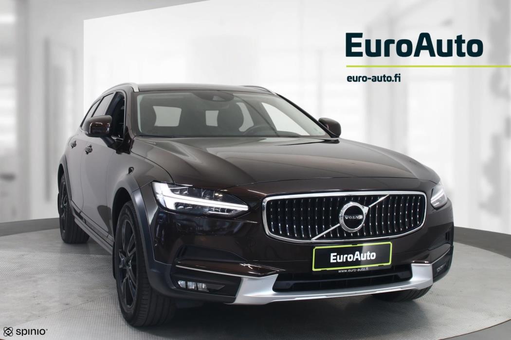 VOLVO V90 Cross Country 2018