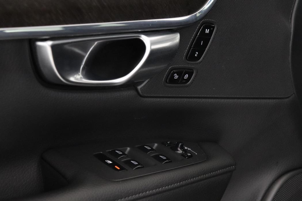 VOLVO V90 Cross Country 2018