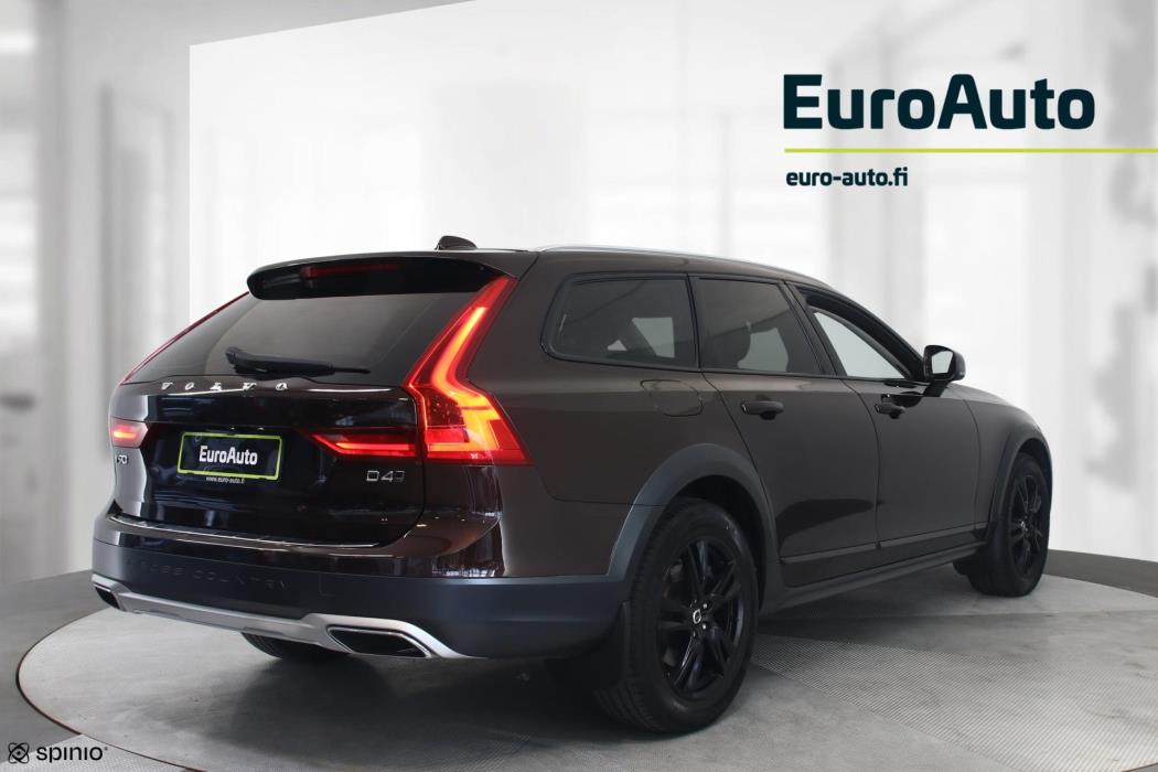 VOLVO V90 Cross Country 2018