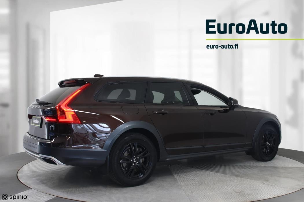 VOLVO V90 Cross Country 2018