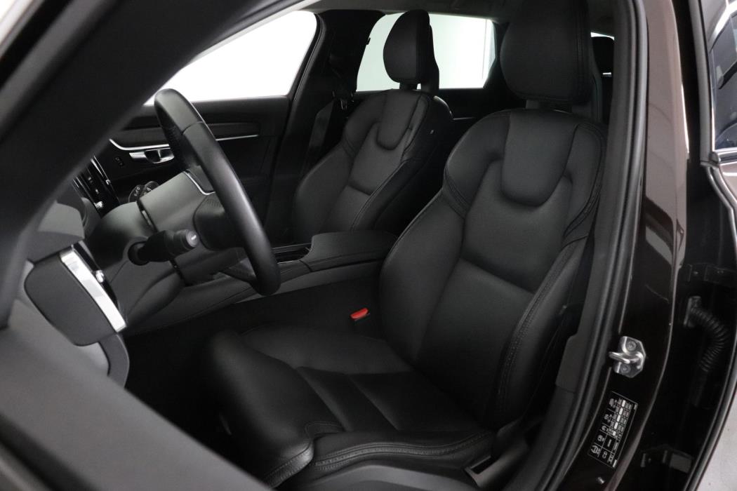 VOLVO V90 Cross Country 2018