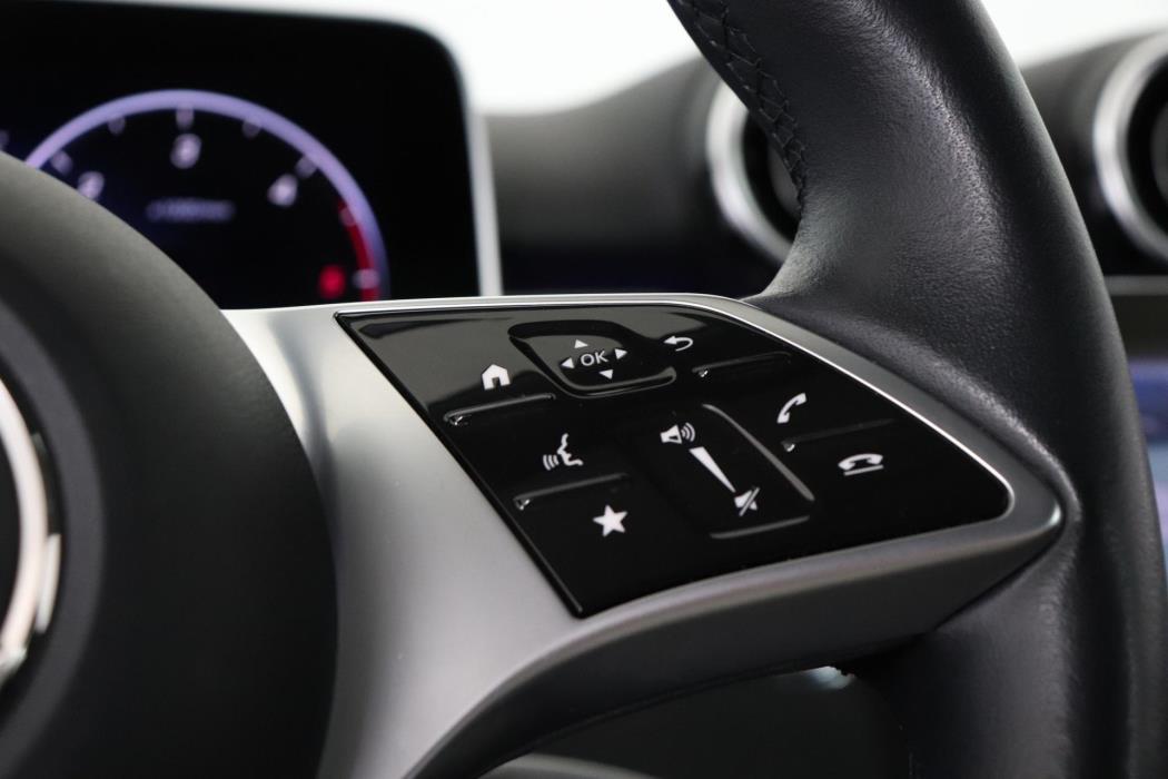 MERCEDES-BENZ C 2022