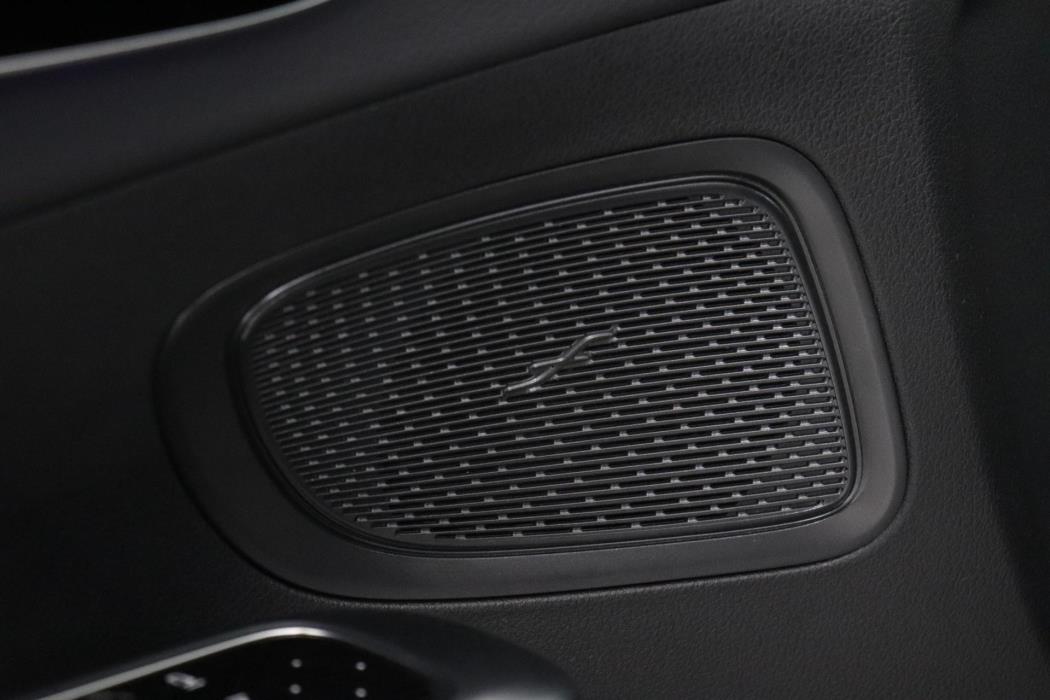 MERCEDES-BENZ C 2022