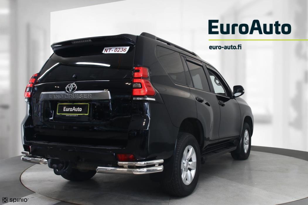 TOYOTA Land Cruiser 2020