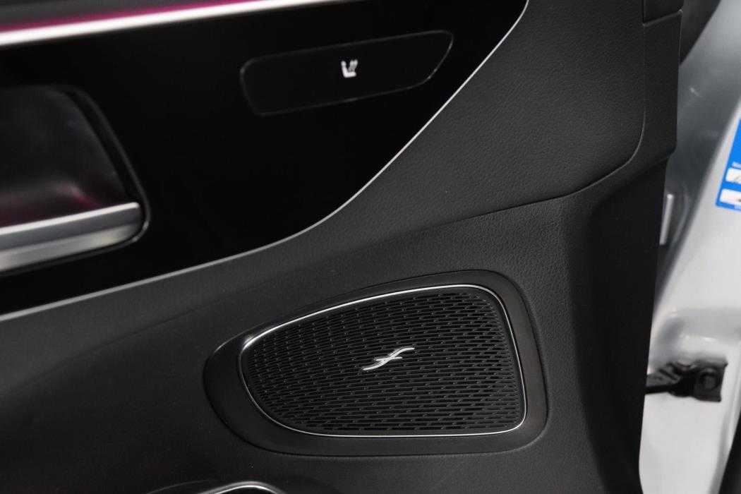 MERCEDES-BENZ C 2022