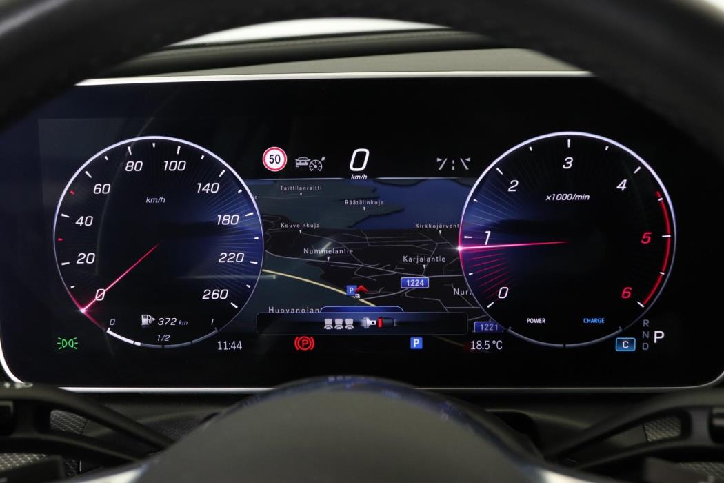 MERCEDES-BENZ C 2023