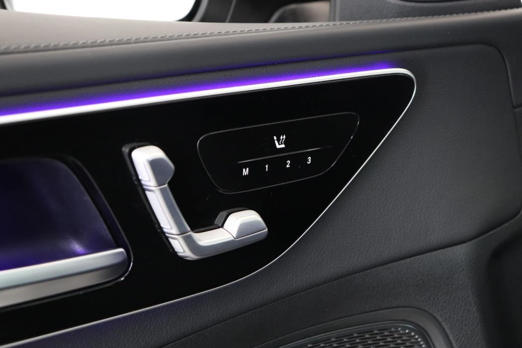 MERCEDES-BENZ C 2023