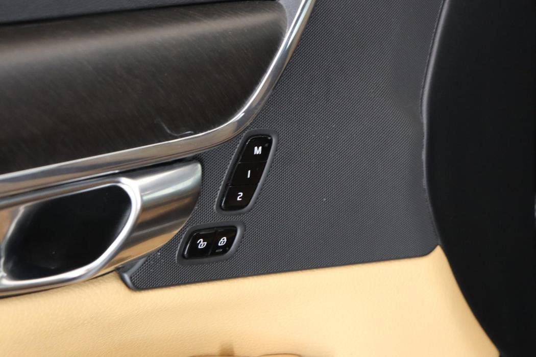 VOLVO V90 Cross Country 2018