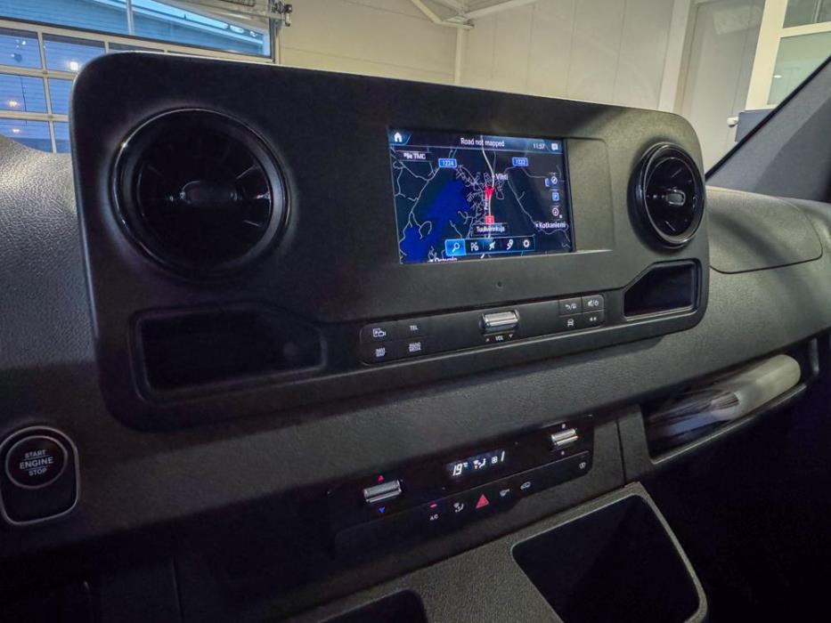 MERCEDES-BENZ Sprinter 2021