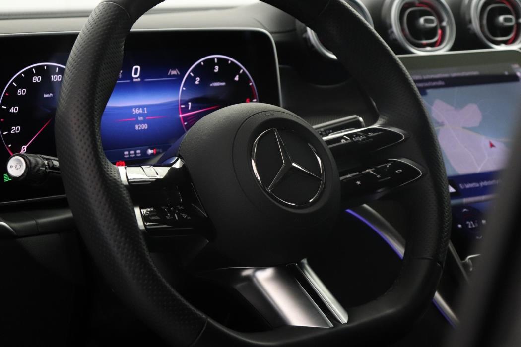 MERCEDES-BENZ GLC 2025