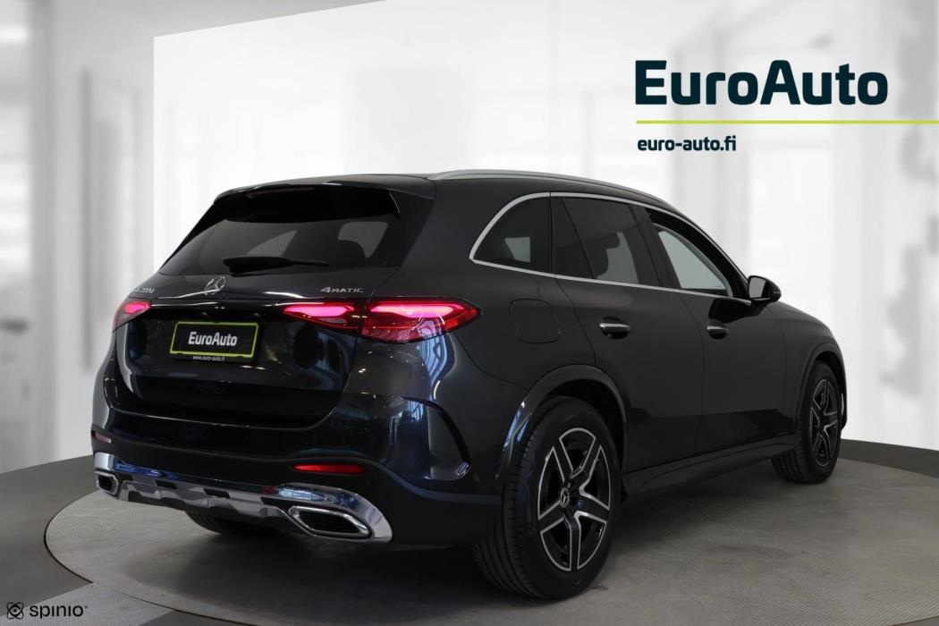 MERCEDES-BENZ GLC 2025