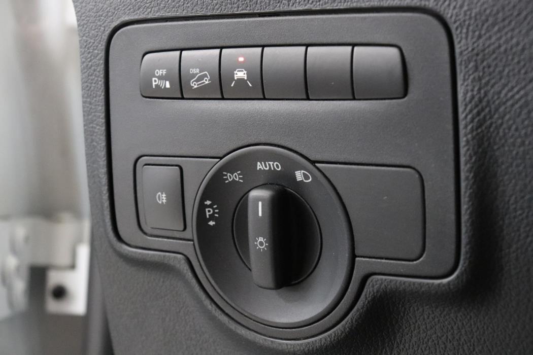 MERCEDES-BENZ Vito 2022