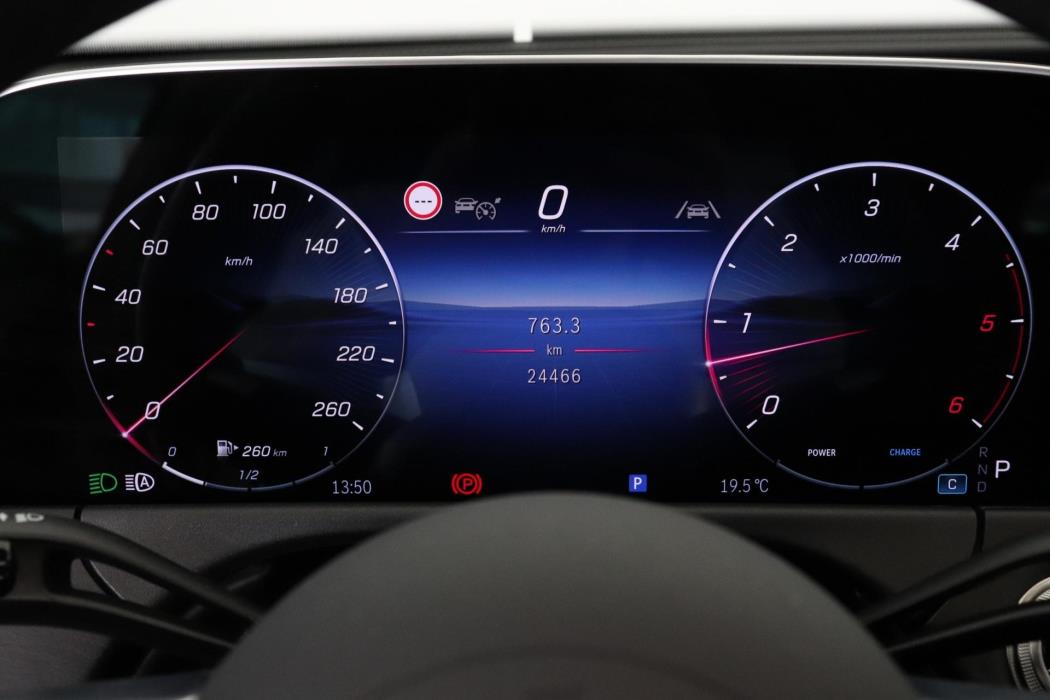 MERCEDES-BENZ E 2025