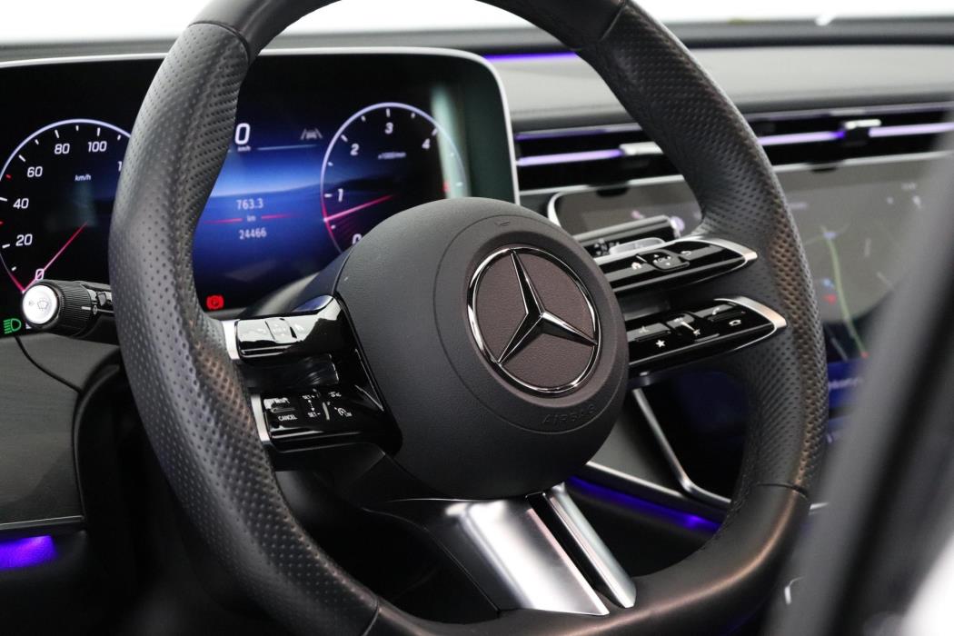 MERCEDES-BENZ E 2025