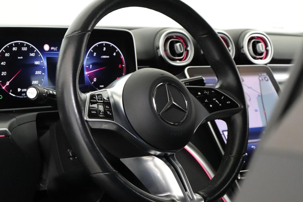 MERCEDES-BENZ C 2023