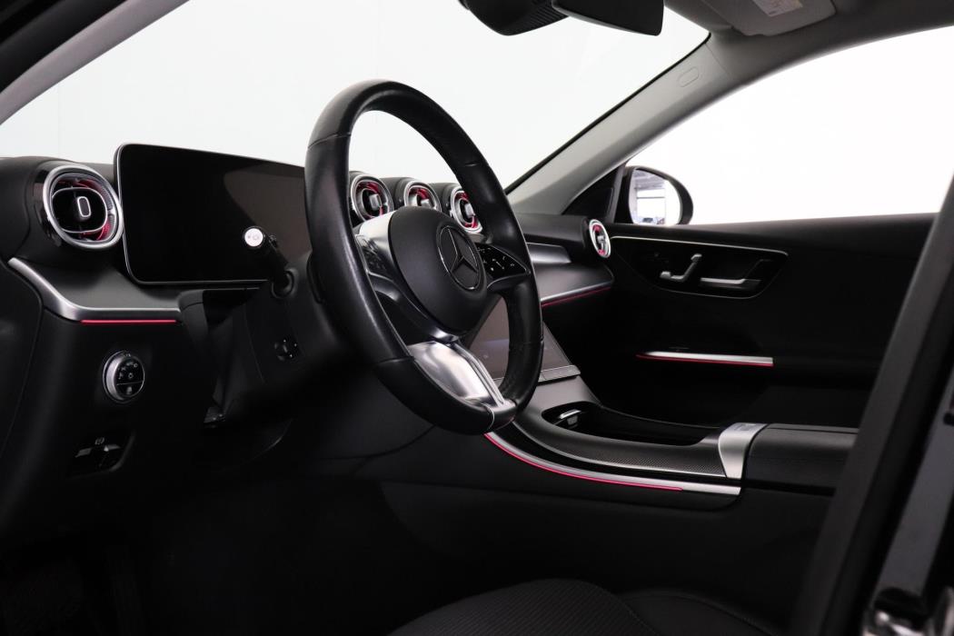 MERCEDES-BENZ C 2023