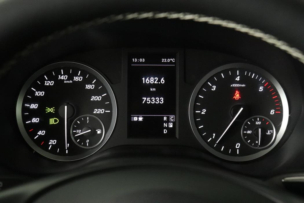 MERCEDES-BENZ Vito 2022